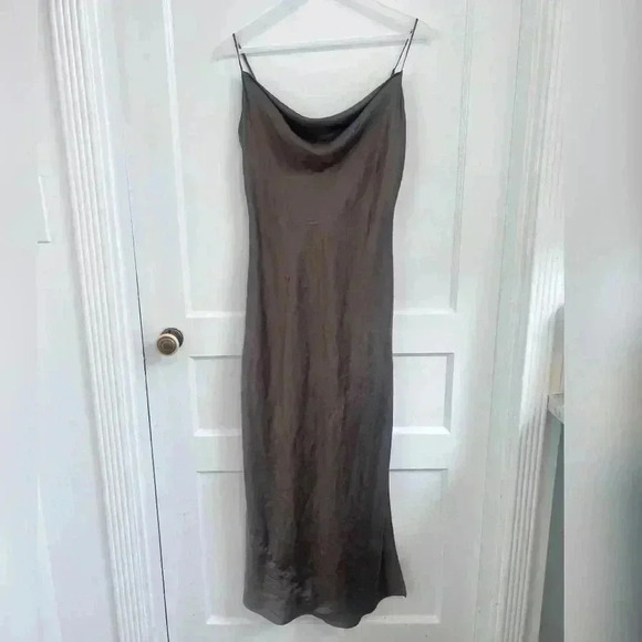 Victoria Secret 100% Silk Purple Dress With Slit - Picture 1 of 5